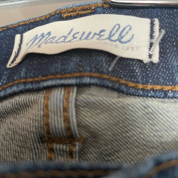 10" High-Rise Skinny Jeans in Danny Wash: TENCEL™ Denim Edition - Picture 5 of 7